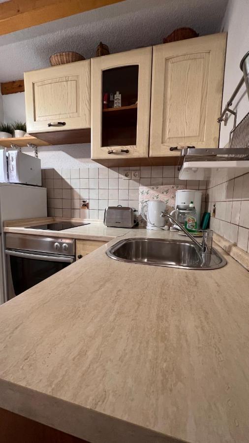 Guesthouse F Split Bagian luar foto