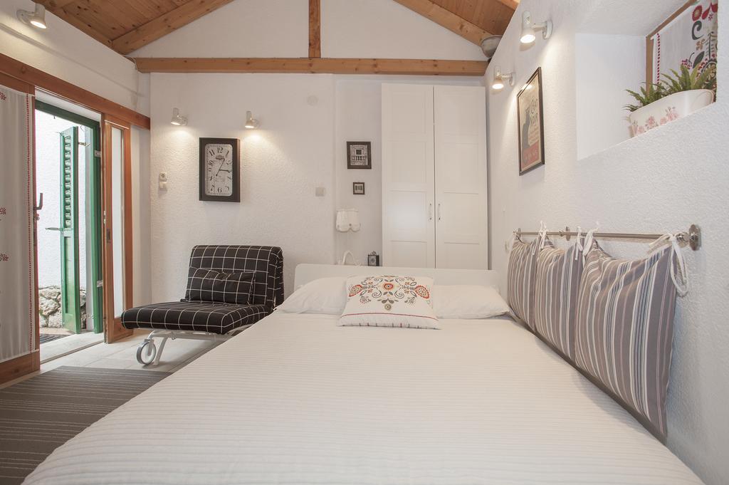 Guesthouse F Split Bagian luar foto